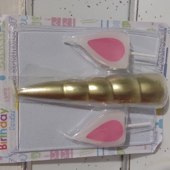 Unicorn 3PC Candles - Picture 2 of 5